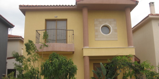 4 Bedroom Detached House in Ayios Sylas