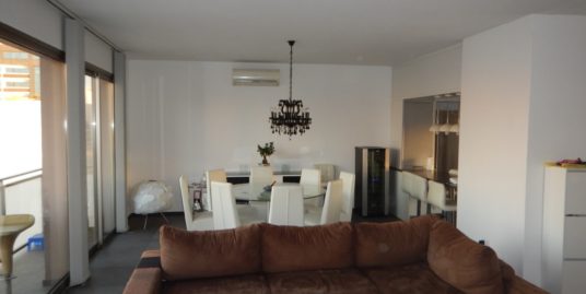 Beautiful 3 Bedroom Apartment in Molos