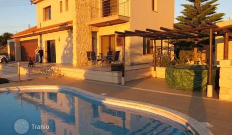 4 bedroom luxury villa in Episkopi.