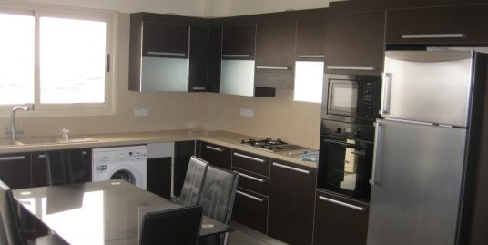 3 bedroom apartment in Kato Polemidia